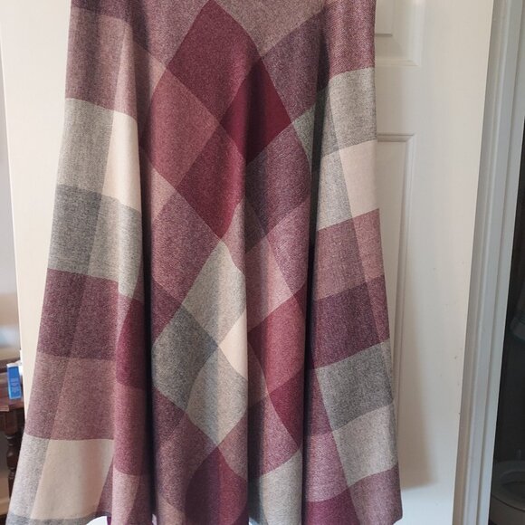 Full Wool Skirt - Picture 1 of 2